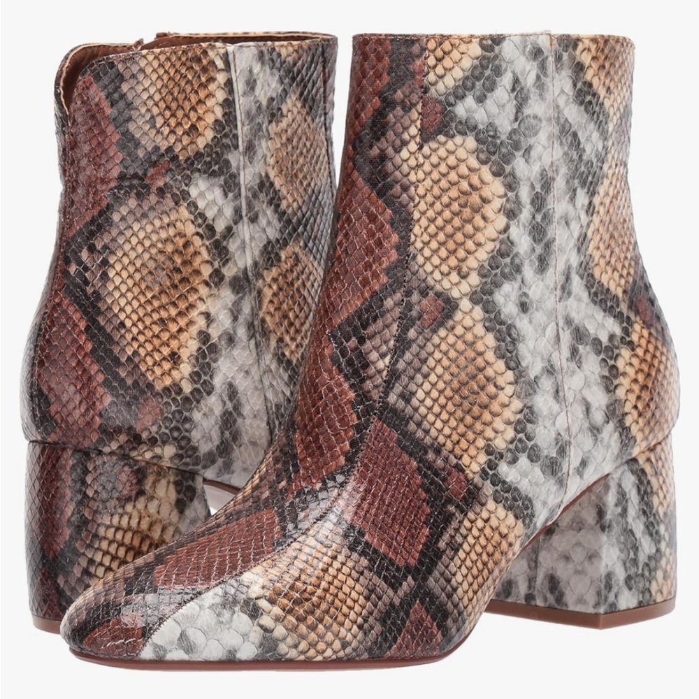 Chinese Laundry DAVINNA BOOTIE 9.5